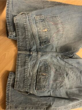 Light Blue Women's Low-Rise Jeans